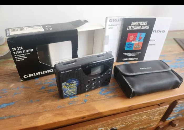 rádio receptor mundial Grundig Yacht Boy 320 LER DESCRIÇÃO