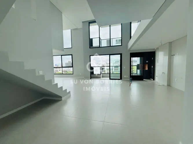 Apartamento à venda no bairro Jurerê - Florianópolis/SC