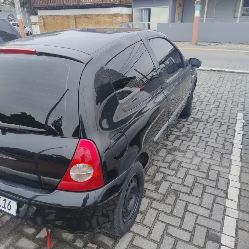 Renault Clio Hi-flex 1.0 16V 3P 2011