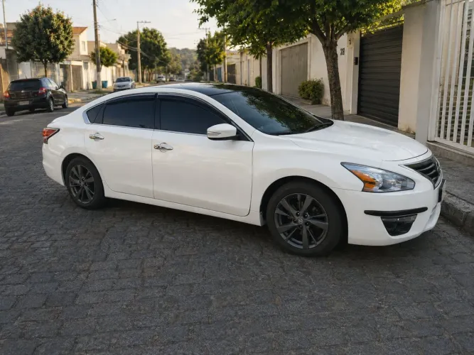 Nissan Altima SL 2.5 16V 4P Aut. 2014