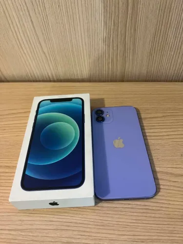 iPhone 12 Lilás