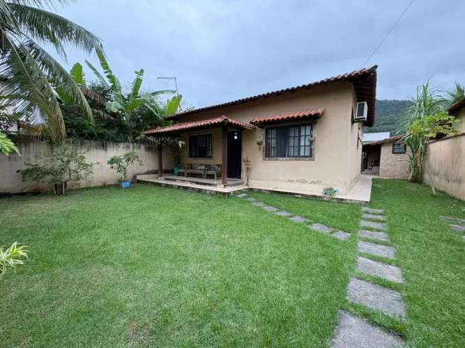 Vendo excelente casa no condomínio PARQUE DOS GANSOS 
