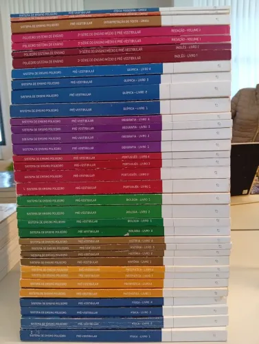 Coleção pré vestibular - Cursinho completo Poliedro. Vendo fracionado também.