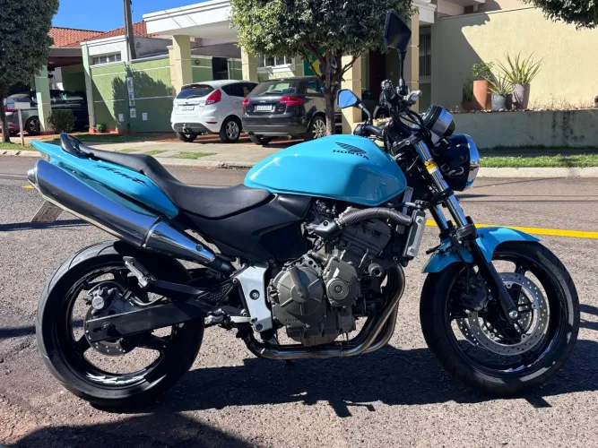 HORNET 600 2005