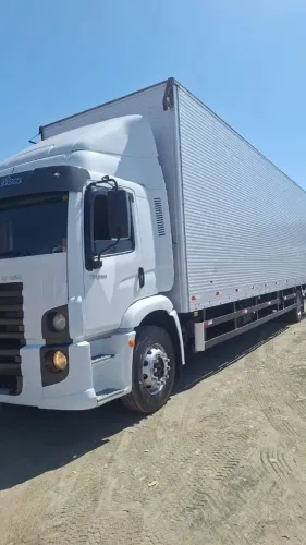 Caminhão VW 17250 Constelation 2012