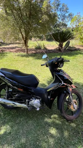 Avelloz AZ 125 Alfa EFI 2025 - Pouquíssimo Rodada