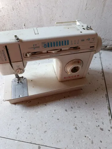 Maquina de costura