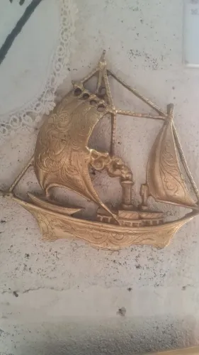 Barco em bronze