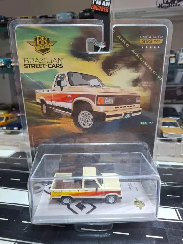 Miniatura D20 1989 BR Classics Bege escala 1/64.
