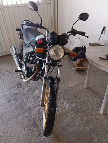 Moto revisada só anda