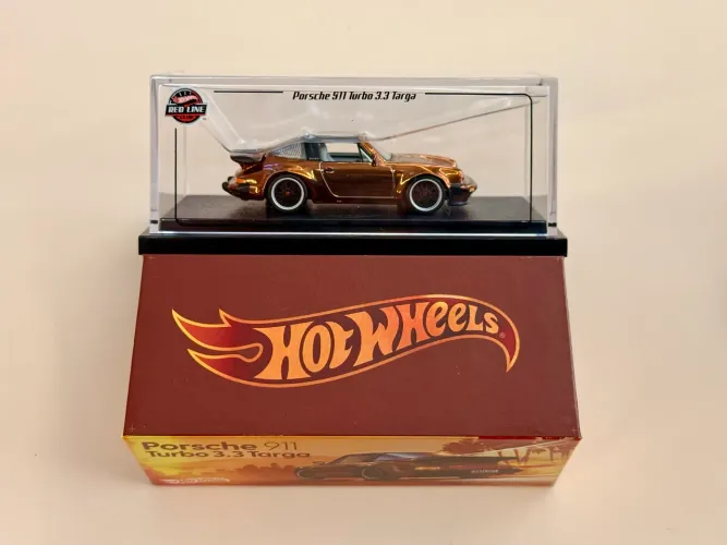 Hot Wheels RLC Exclusive 1988 Porsche Bronze