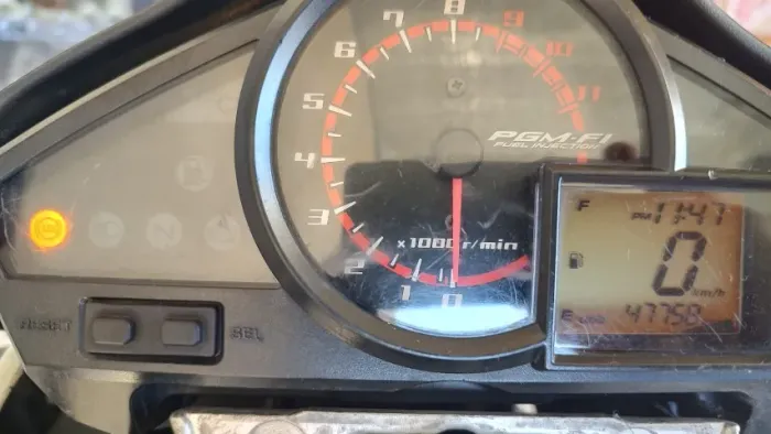 Honda CB 300r 2012 original em bom estado