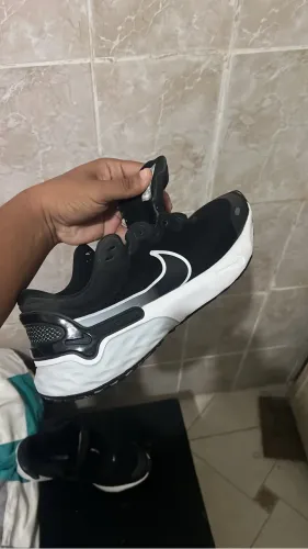 TÊNIS NIKE RENEW NOVO 