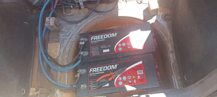 Vendo duas baterias freedom 