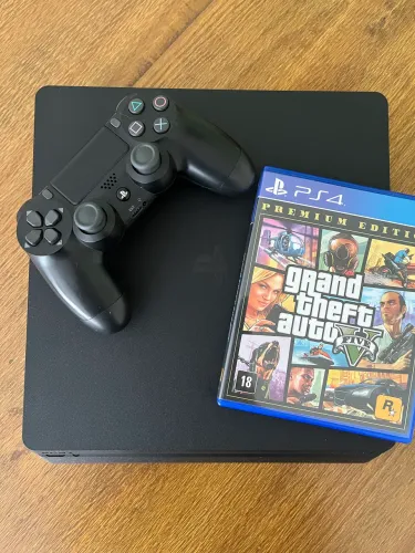 PS4 Slim 1TB + Controle original + GTA V