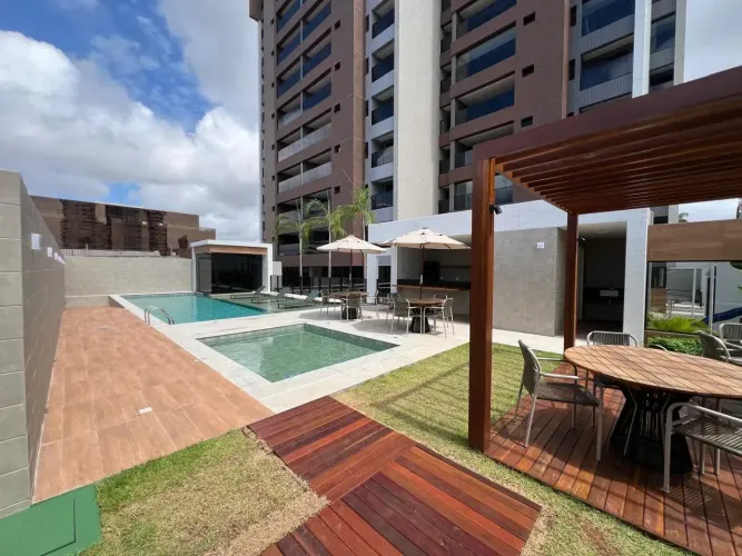 Apartamento com 115m2, 03 suítes, sala com varanda, lazer completo, 02 vagas de garagem.