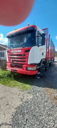 Scania g440 ano 2015 traçado 6x4 com plataforma e julietao