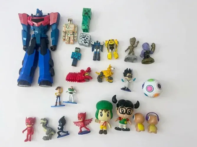 Lote de brinquedos
