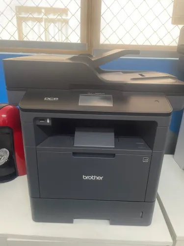 Multifuncional brother DCP L5652 DN