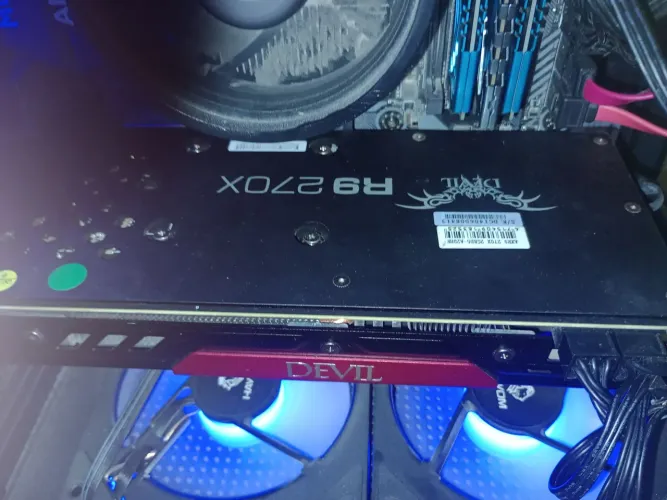 Placa De Video Amd R9 270X