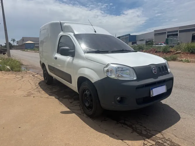 Fiat Fiorino Furgão Work. Hard 1.4 Flex 8V 2P 2018