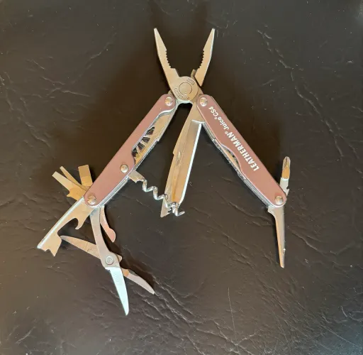 Alicate Leatherman Juice CS4 Kawasaki