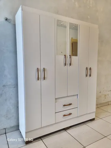 Roupeiro (Entrego)