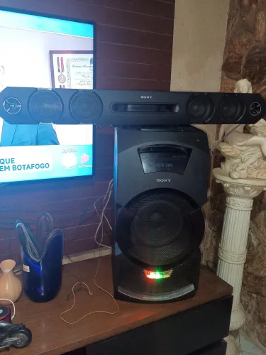 Som completo novo. Motivo da venda indo pra outro estado 