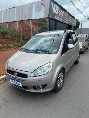 Fiat Idea Essence Dualogic 1.6 Flex 16V 5P 2013
