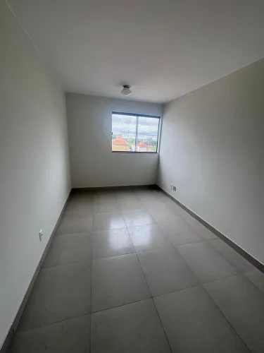 OPORTUNIDADE! QI 22, 1 QUARTO, NASCENTE, PRÓXIMO METRÔ!