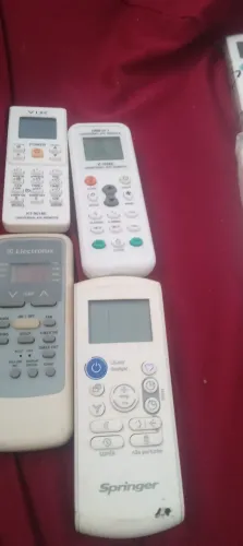 Vendo controles de ar condicionado split 