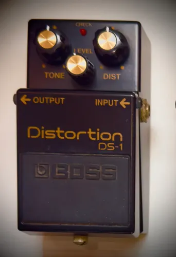 Boss Pedal Distortion DS-1 Ediçao especial Black