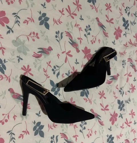 Sapato Scarpin Bebecê - Tamanho 36 (Usado apenas 1 vez!)