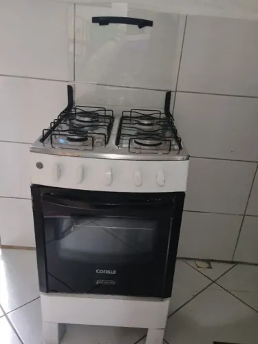 Vende-se fogão 04 bocas com forno