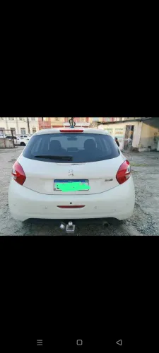 Peugeot 208 Allure 1.5 Flex 8V 5P 2015