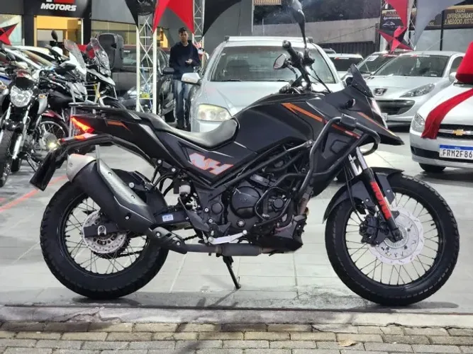 NH 300 ABS 2024 - Nova, baixo km e revisada ! Aceito troca e financio 