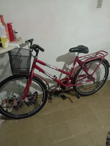BICICLETA. PRONTA. PRA ANDAR