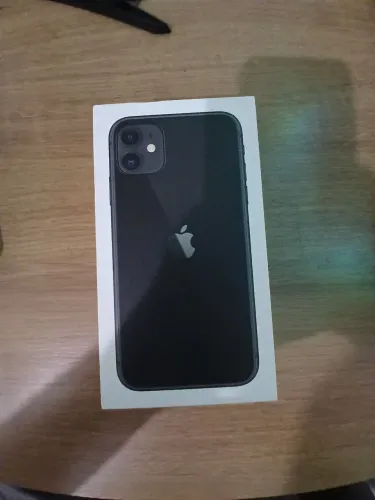 Caixa iPhone 11 Preto 64GB