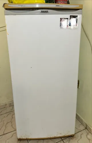 Vende-se geladeira. Funcionando perfeitamente! 