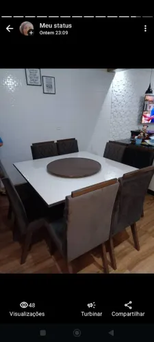 Vendo mesa tampo de vidro com 8 cadeiras
