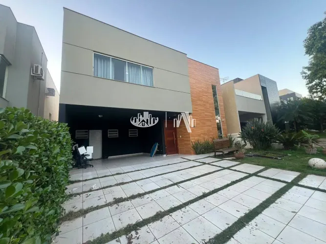 Casa com 4 Quartos, 256 m² - venda por R$ 2.750.000 ou aluguel por R$ 13.433/mês - Condomí