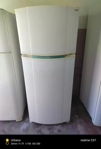 Geladeira Consul ótimo estado funciona perfeitamente dúplex Fros free 