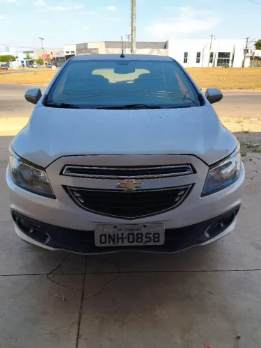 Chevrolet Onix Hatch LTZ 1.4 8V Flex Power Mec. 4P 2015