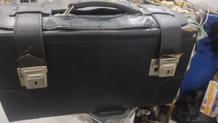 Vendo maleta de couro