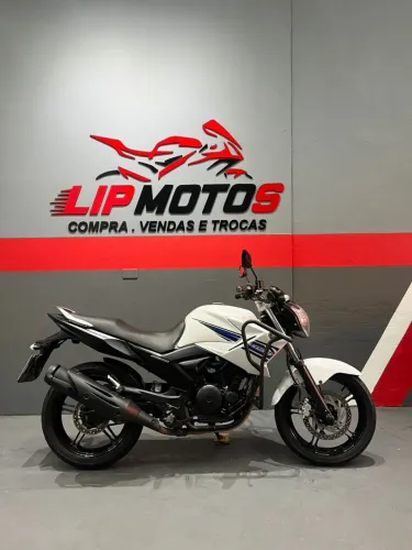 Yamaha Fazer 250. 2014