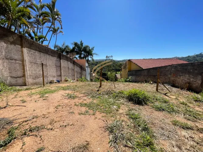 Terreno às Margens do Rio Pardo: Exclusividade em 972 m²