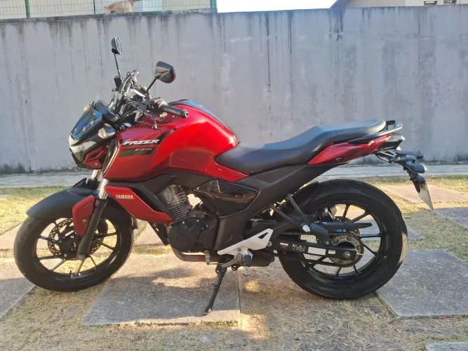 YAMAHA FAZER/150 já Financiada Entrada 9.500 + 48 X 562