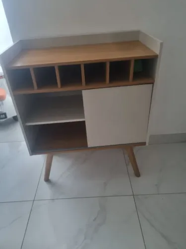 Vendo um aparador