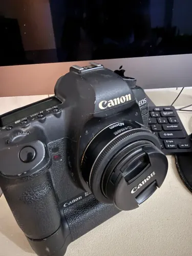 Canon 5D Mark II + Grip + Flash Canon 600EX
