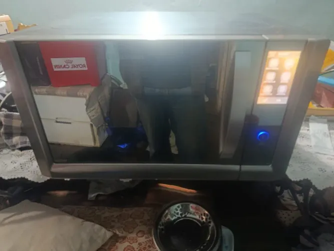 Microondas Eletrolux 43 LTS modelo MTX52, função grill